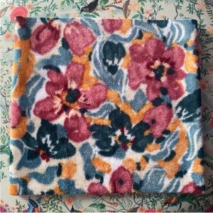 NWOT Fleece Neck Gaitor Floral Print/Neck Warmer